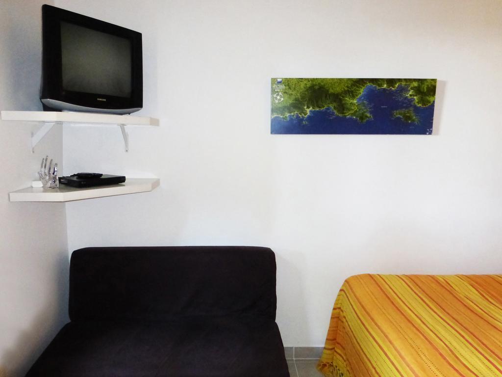 Condominio Wembley Tenis ウバトゥバ 部屋 写真